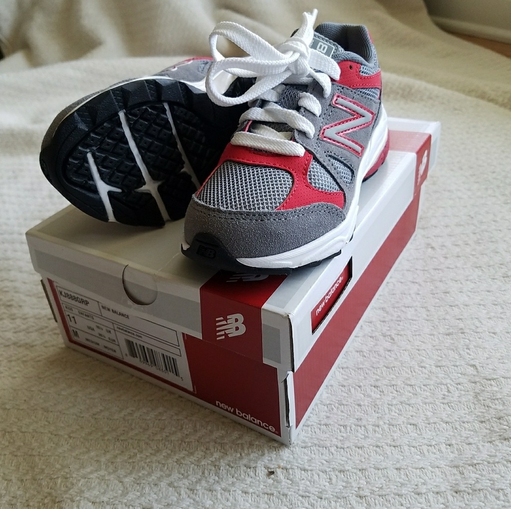 Toddler boys tennis shoes